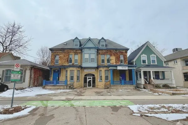 425-427 William ST, London East, ON N6B 3E1