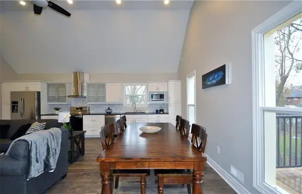 33 Beaconsfield AVE #2, London South, ON N6C 1B6