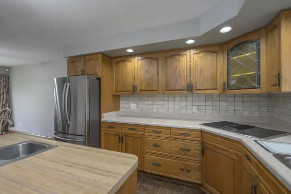 1863 Herbert AVE, London East, ON N5V 2C6