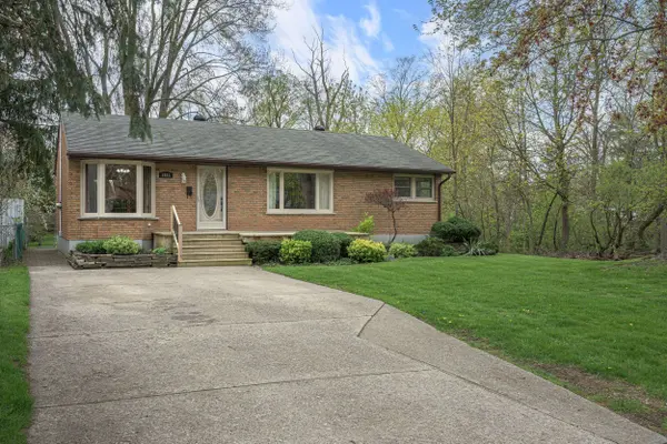 1863 Herbert AVE, London East, ON N5V 2C6