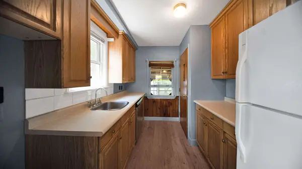 1624 Leonard ST, London East, ON N5W 3G6