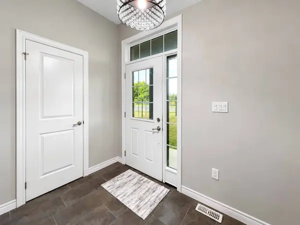 1054 Oakcrossing Gate #52, London North, ON N6H 0E9