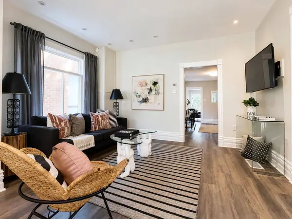 820 Maitland ST, London East, ON N5Y 2W5