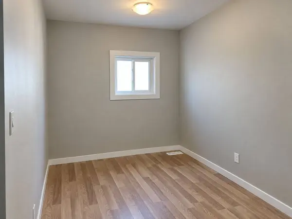 31 Myrtle ST, St. Thomas, ON N5R 2E6