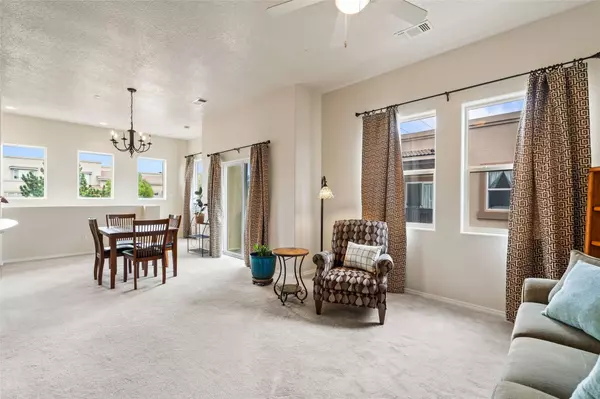 4315 Santo Domingo #C, Santa Fe, NM 87507