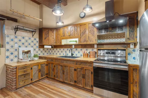 534 1/2 W Alameda, Santa Fe, NM 87501