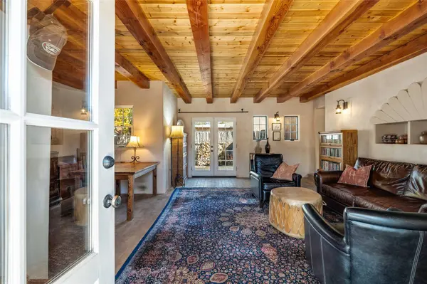 908 Galisteo ST, Santa Fe, NM 87505