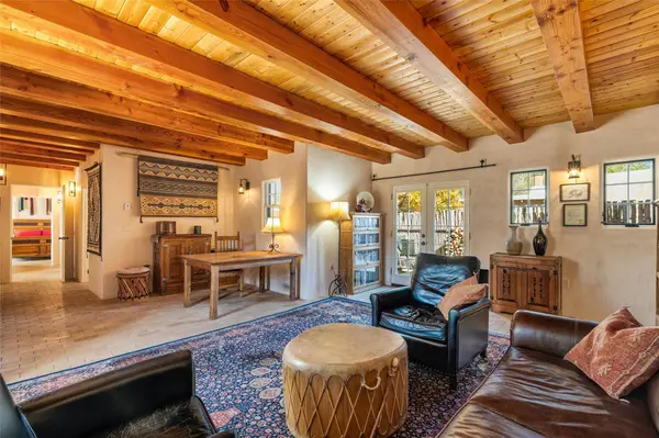 908 Galisteo ST, Santa Fe, NM 87505