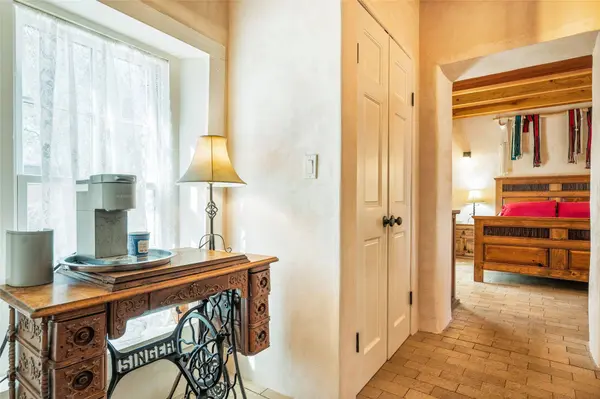 908 Galisteo ST, Santa Fe, NM 87505
