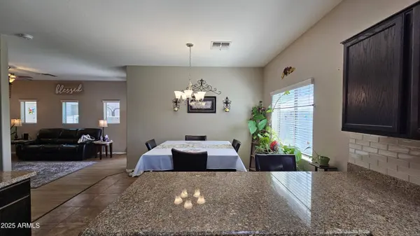 10225 W CAMELBACK Road #21, Phoenix, AZ 85037