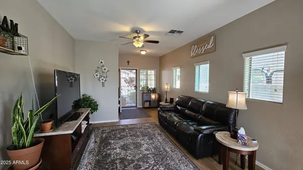 10225 W CAMELBACK Road #21, Phoenix, AZ 85037