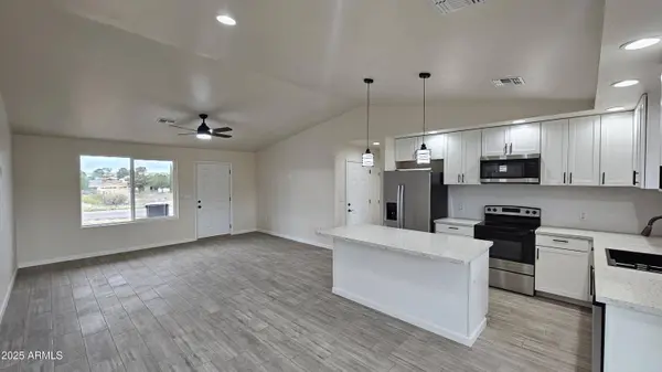 20259 E SIERRA Drive, Mayer, AZ 86333