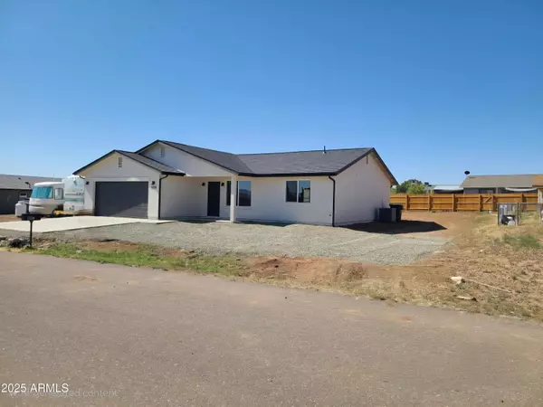 20259 E SIERRA Drive, Mayer, AZ 86333