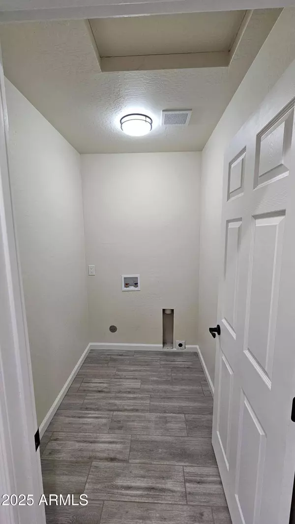 20259 E SIERRA Drive, Mayer, AZ 86333