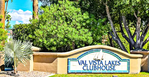 Val Vista Lakes clubhouse sign