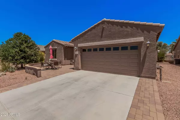 20211 N WINTER ESCAPE Court, Maricopa, AZ 85138