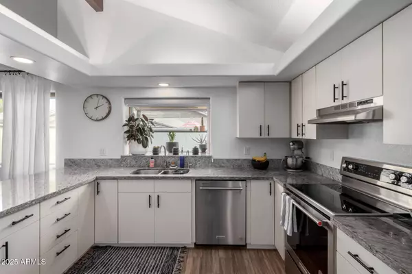 2671 W BENTRUP Street, Chandler, AZ 85224