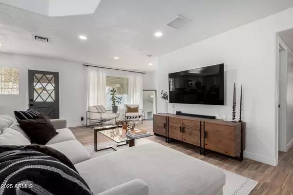 2671 W BENTRUP Street, Chandler, AZ 85224