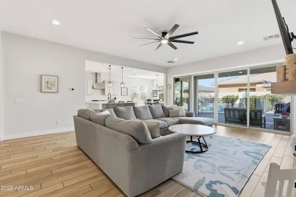 3716 E APPALOOSA Road, Gilbert, AZ 85296