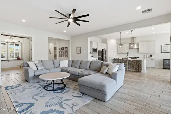 3716 E APPALOOSA Road, Gilbert, AZ 85296