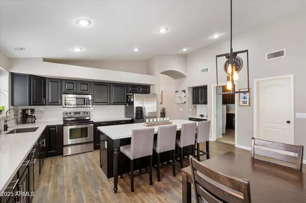 420 S DODGE Drive, Chandler, AZ 85225