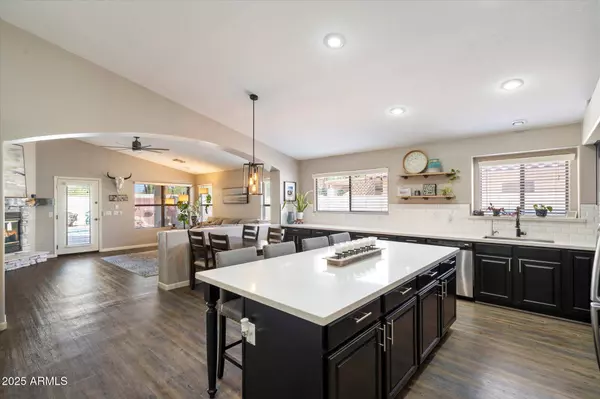 420 S DODGE Drive, Chandler, AZ 85225