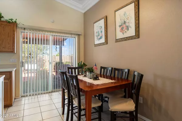 481 S SAN MARCOS Drive, Apache Junction, AZ 85120