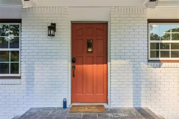 2071 Meadowbrook LN, Marietta, GA 30067