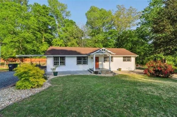 2071 Meadowbrook LN, Marietta, GA 30067