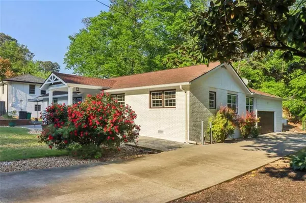 2071 Meadowbrook LN, Marietta, GA 30067