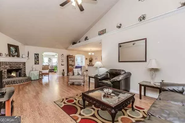 855 Crystal Meadow DR, Winder, GA 30680