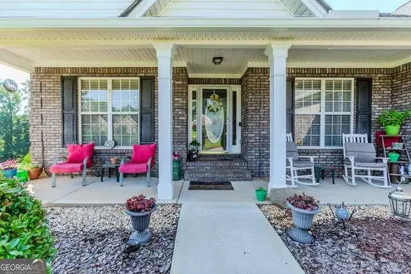 855 Crystal Meadow DR, Winder, GA 30680