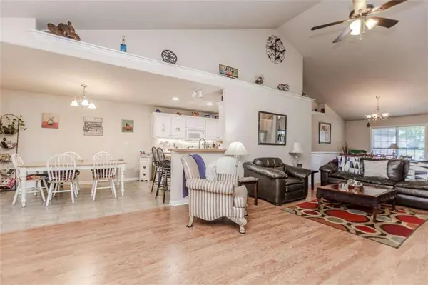 855 Crystal Meadow DR, Winder, GA 30680