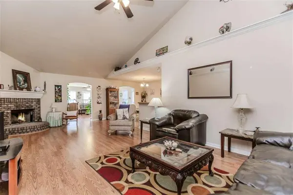 855 Crystal Meadow DR, Winder, GA 30680