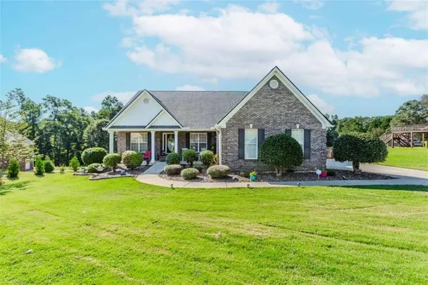 855 Crystal Meadow DR, Winder, GA 30680