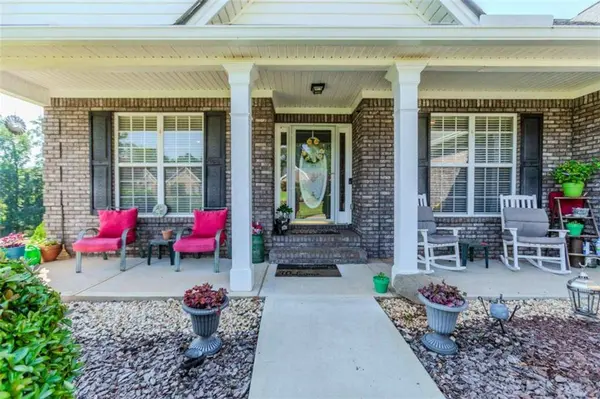 855 Crystal Meadow DR, Winder, GA 30680