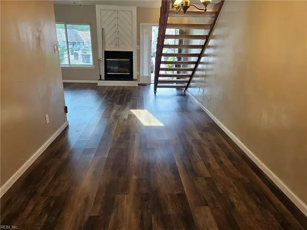 1304 Elk CT, Virginia Beach, VA 23464