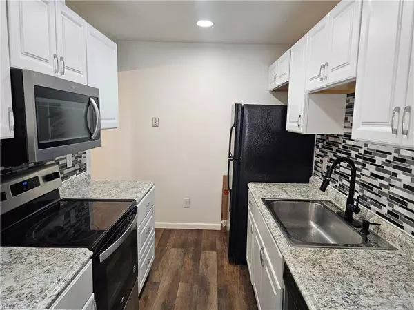 1304 Elk CT, Virginia Beach, VA 23464