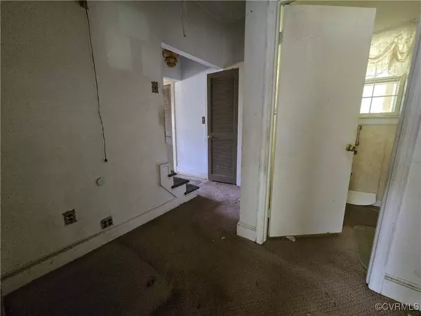 19614 Manson Church RD, Mc Kenney, VA 23872