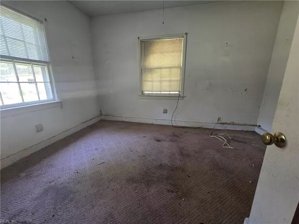 19614 Manson Church RD, Mc Kenney, VA 23872