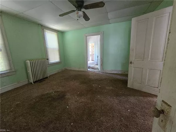 3222 Verdun AVE, Norfolk, VA 23509