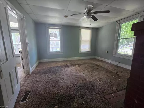 3222 Verdun AVE, Norfolk, VA 23509