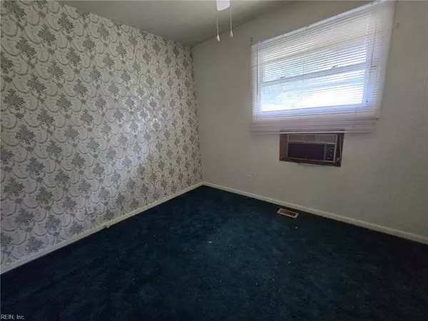 903 Ellington SQ, Portsmouth, VA 23701