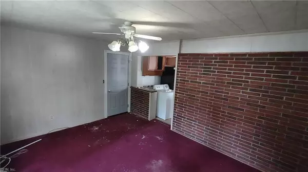 2708 Victoria BLVD, Hampton, VA 23661