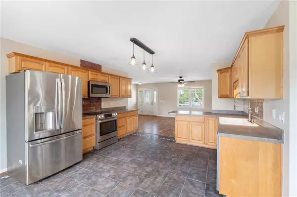 201 Lilly RD, Camden, NC 27921