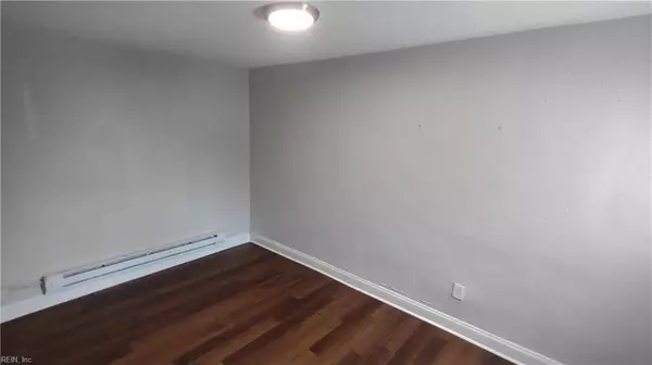 1510 Wilson RD #4, Norfolk, VA 23523