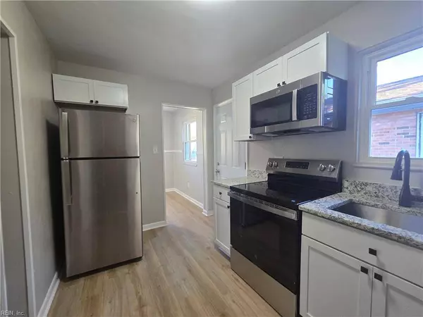 1030 Hampton AVE, Newport News, VA 23607