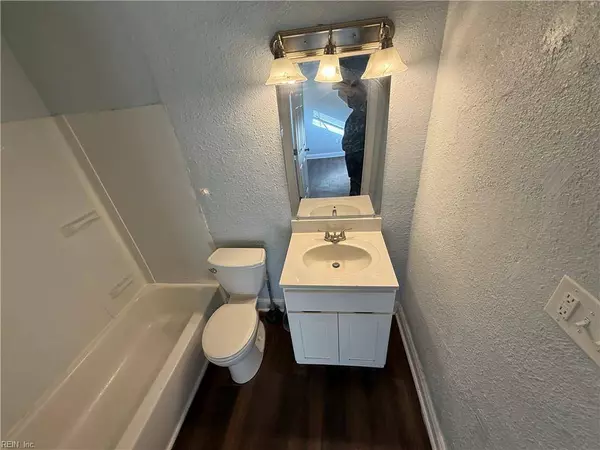 1510 Wilson RD #1, Norfolk, VA 23523