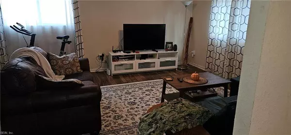 3201 Woodbaugh DR, Chesapeake, VA 23321