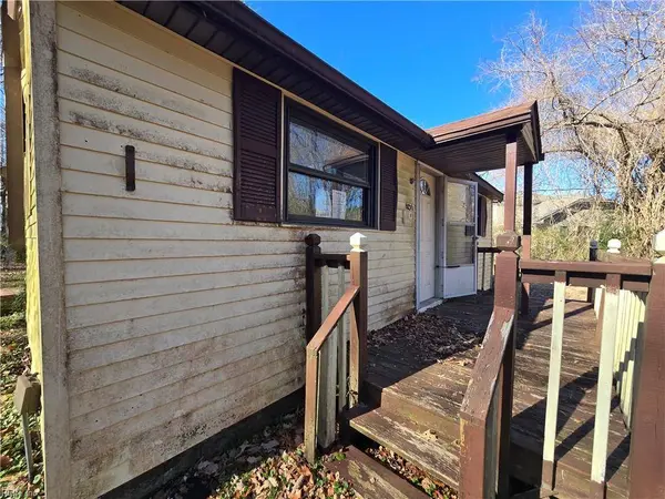 1831 Land Of Promise RD, Chesapeake, VA 23322